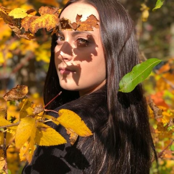 Meet your Posher, Myriam - Picture 1 of 1